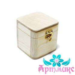 Box with rounded corners made of solid pine, with a lock, size 10x10xh10 cm AH616008F