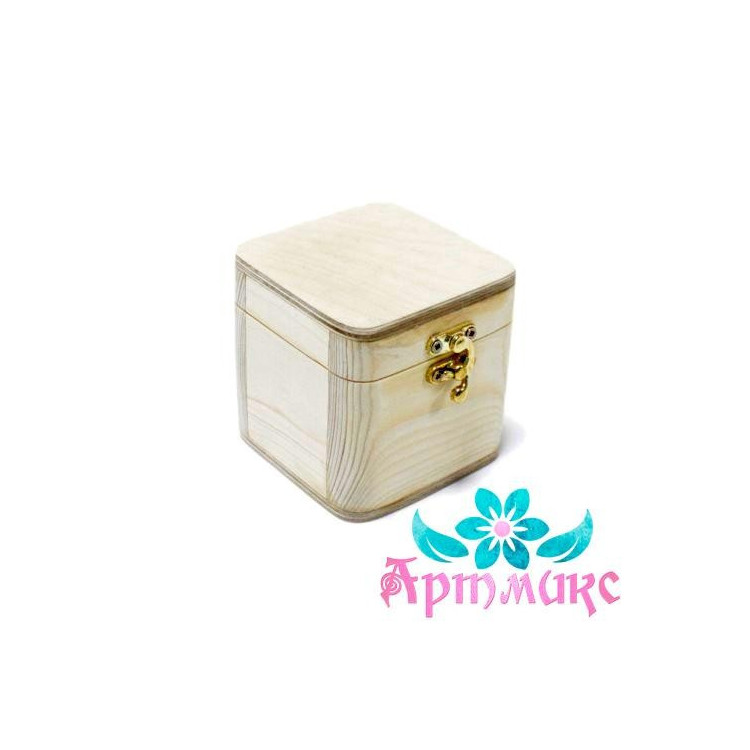 Box with rounded corners made of solid pine, with a lock, size 10x10xh10 cm AH616008F