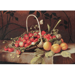 (Discontinued) Basket with strawberries SB487