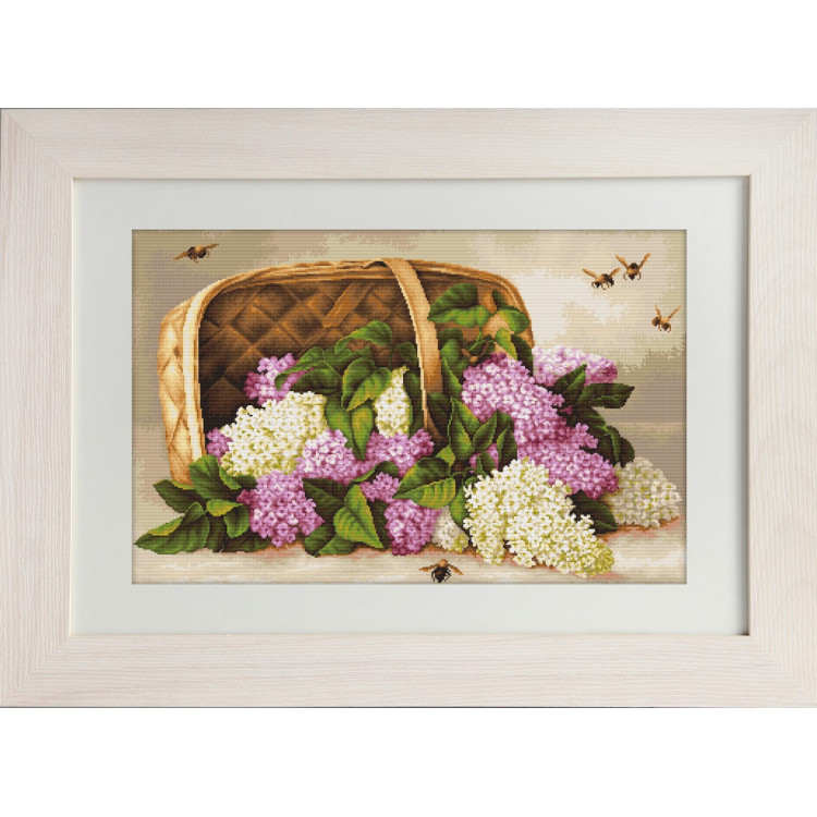 Basket of lilacs SG501