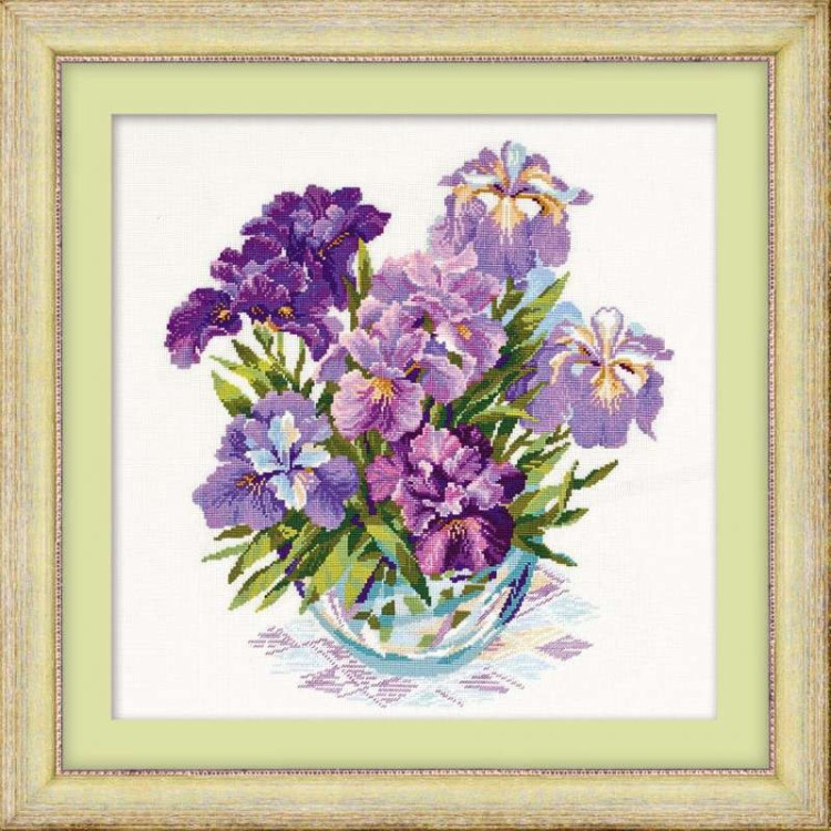 Irises in Vase 1071