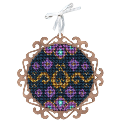 Cross-stich on wooden base SO-088