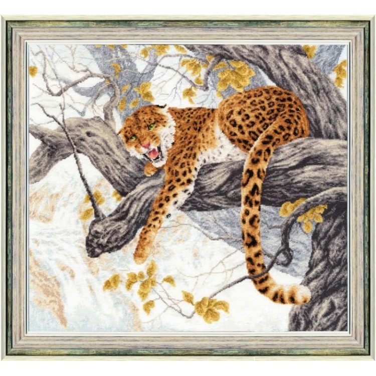 Leopard on a tree S/DZH047
