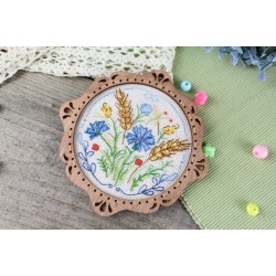 Cross-stich on wooden base "Miniature. Meadow bouquet" SO-092