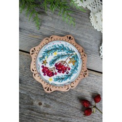 Cross-stich on wooden base "Miniature. Winter gift" SO-102