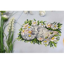 Cross stitch kit "Kitten in daisies" SV-682