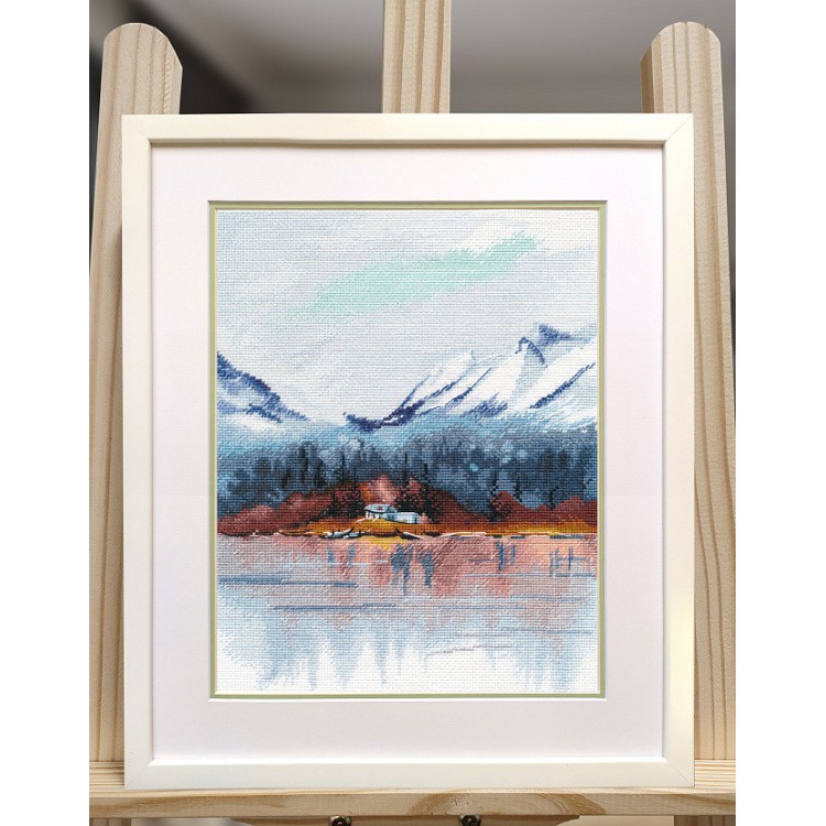 Cross stitch kit "Happiness is not far away" S1653