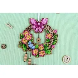 Cross-stitch on wooden base "Easter wreath 2" SO-122