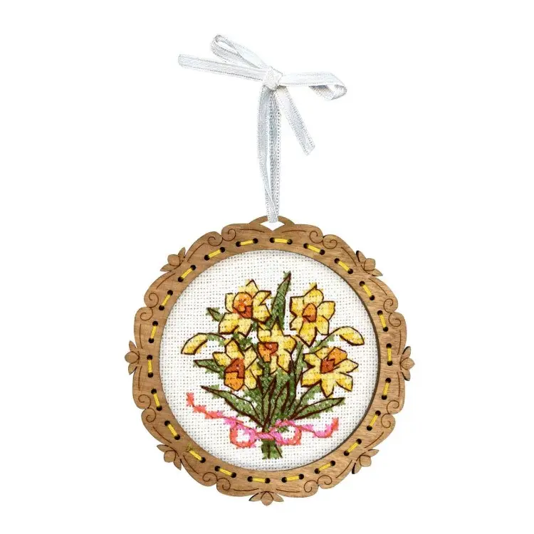 Cross-stitch on wooden base "Miniature. Bouquet of daffodils" SO-139 Cross-stitch on wooden base "Miniature. Bouquet of daffodils" SO-139
