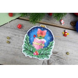 Cross stitch kit "New Year's ball with a squirrel" SR-1160