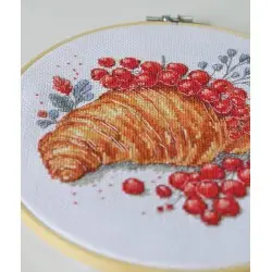 Cross-stitch kits - Redcurrant Croissant AAH-285
