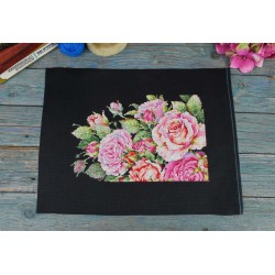 Cross stitch kit "Noble roses" SNV-949