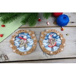 Cross-stich on wooden base "Miniature. On the river ice" SO-134