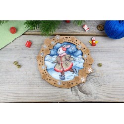 Cross-stich on wooden base "Miniature. On a frozen river" SO-135