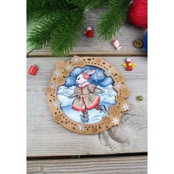 Cross-stich on wooden base "Miniature. On a frozen river" SO-135