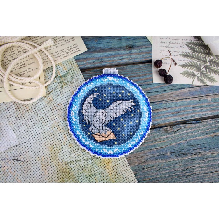 Cross stitch kit "New Year's ball. Winged postman" SR-962