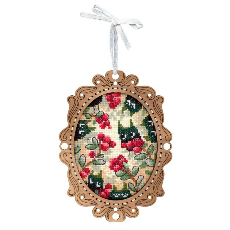 Cross-stich on wooden base "Miniature. Lingonberry Forest" SO-129