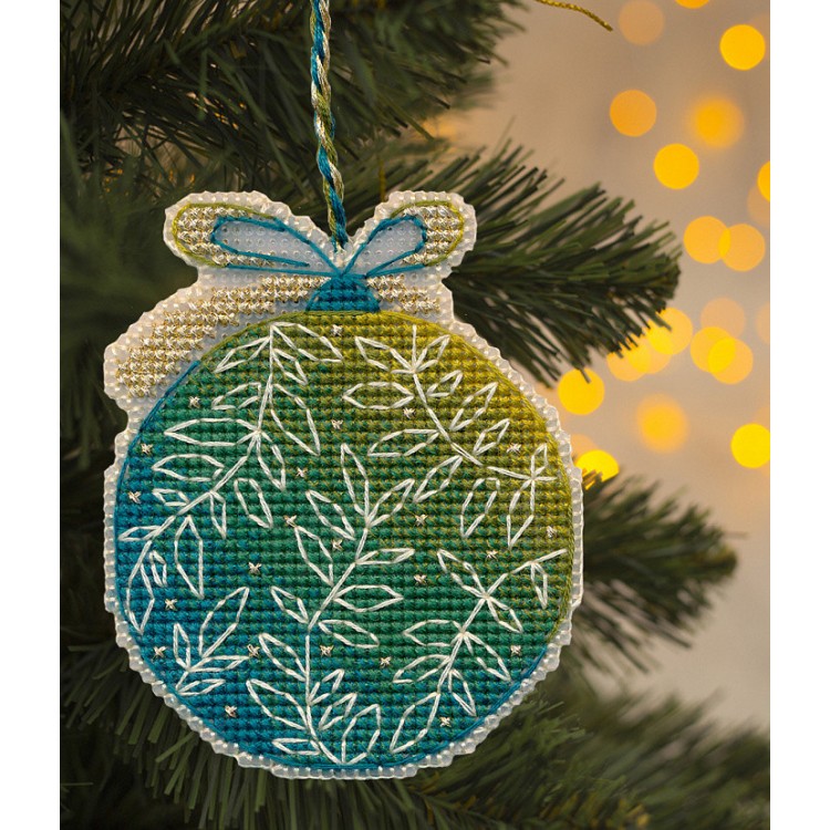 Cross stitch kit "Christmas tree decoration. Green ball" S1694