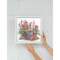 Blooming Bunny 20x20 SRA1030