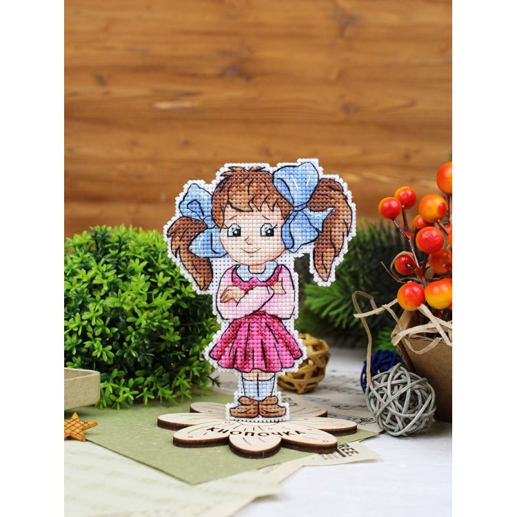 Cross stitch kit "Cute girl, with a stand" SR-1307
