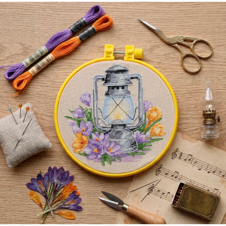 Cross-stitch kits - Spring saffron AAHM-097