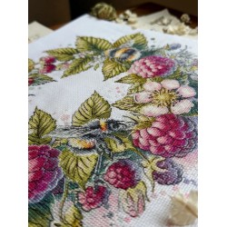 Cross stitch kit "Raspberries and bumblebees" SANM-44