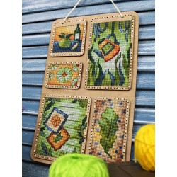 Cross-stich on wooden base SO-125