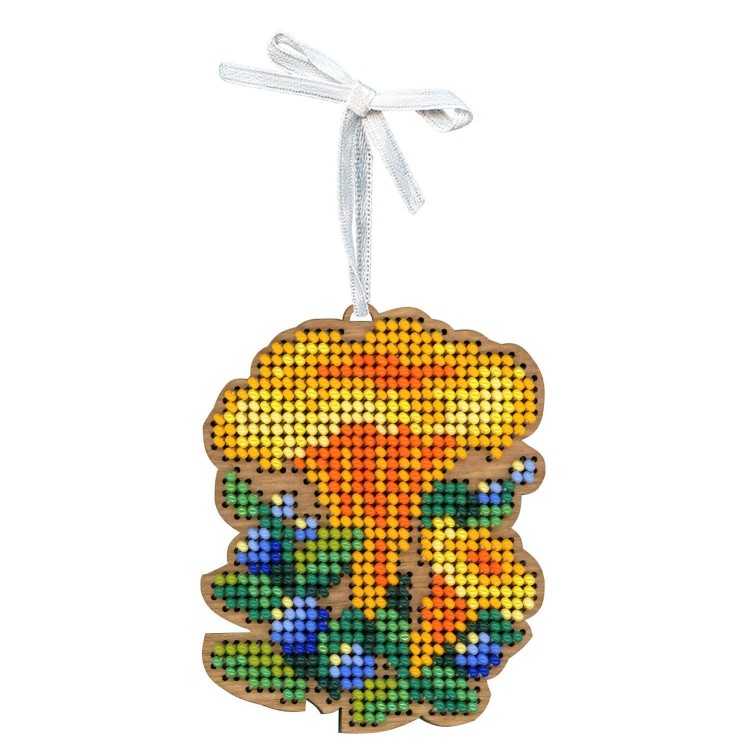 Cross-stich on wooden base"Christmas tree decoration. Chanterelle mush SO-148